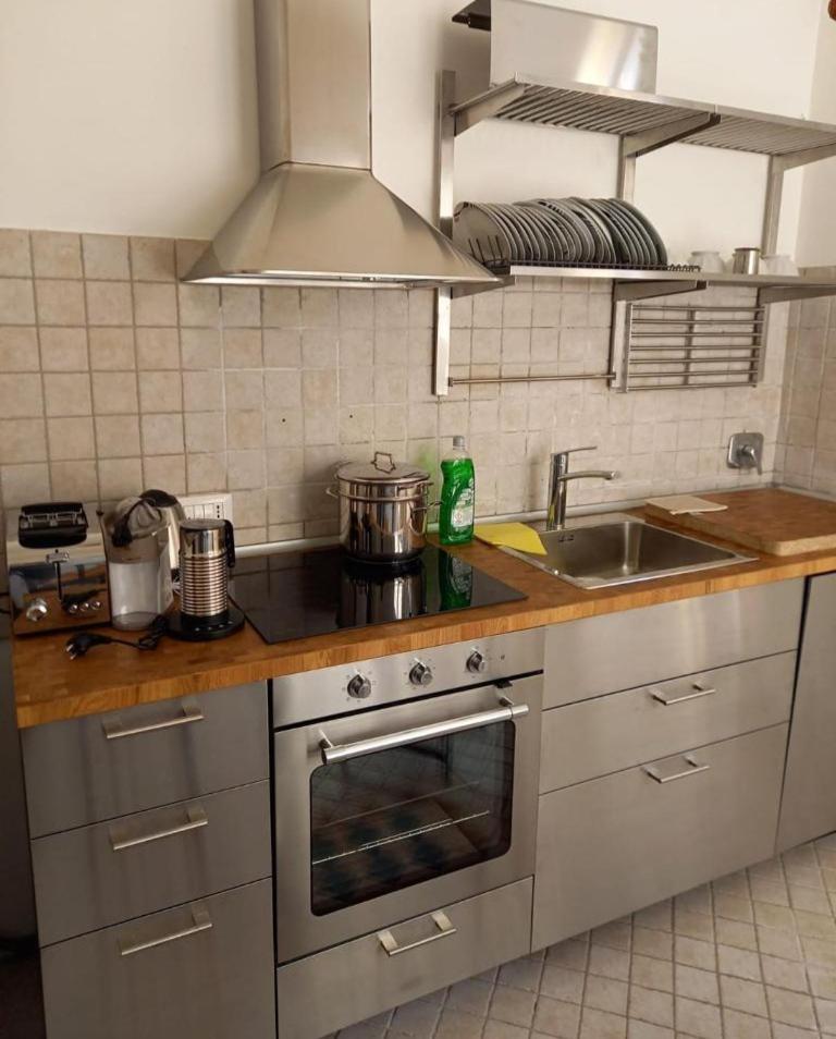 Bed and Breakfast Palazzo Sismonda Corneliano d'Alba Zimmer foto