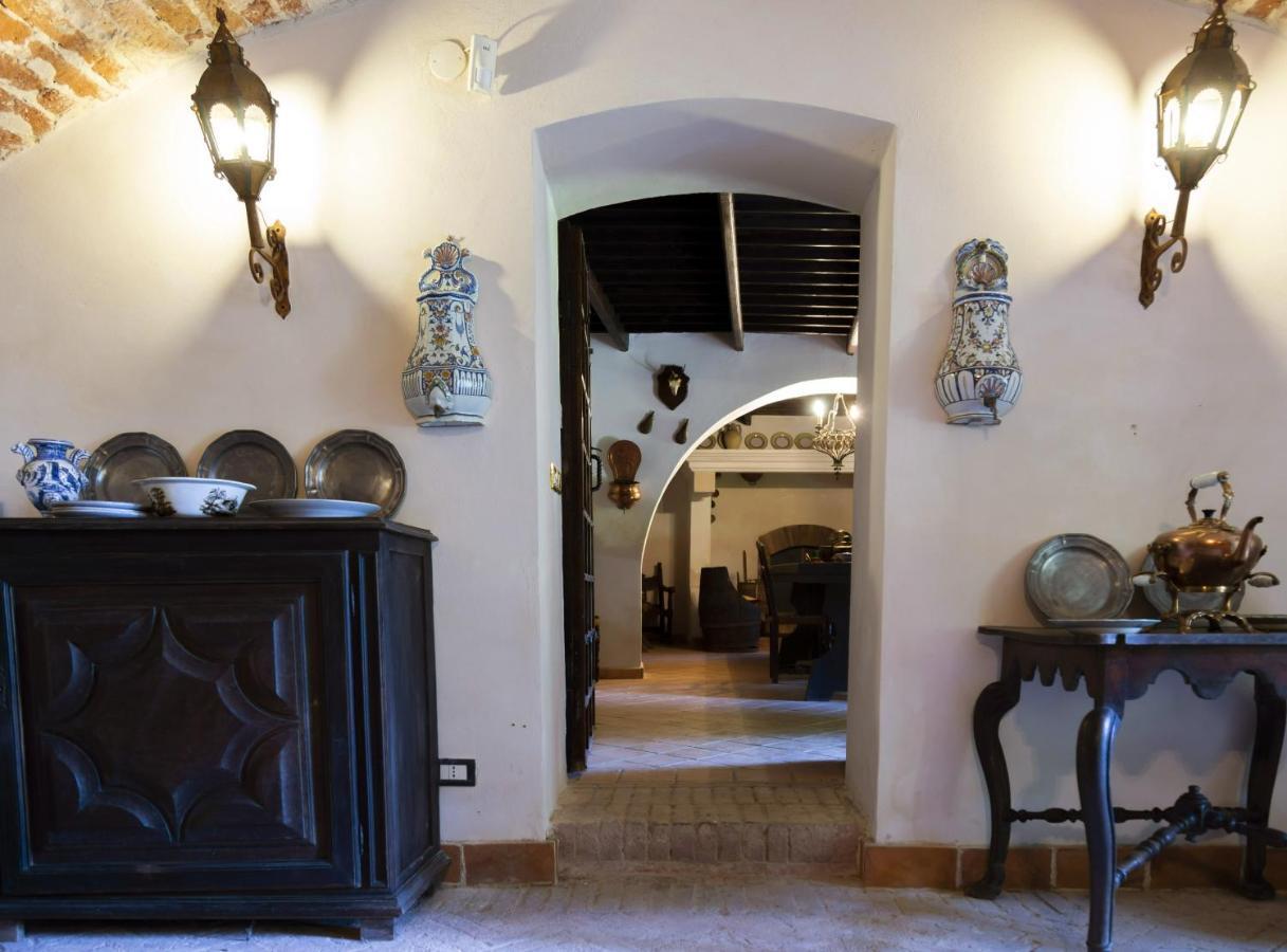 Bed and Breakfast Palazzo Sismonda Corneliano d'Alba Exterior foto